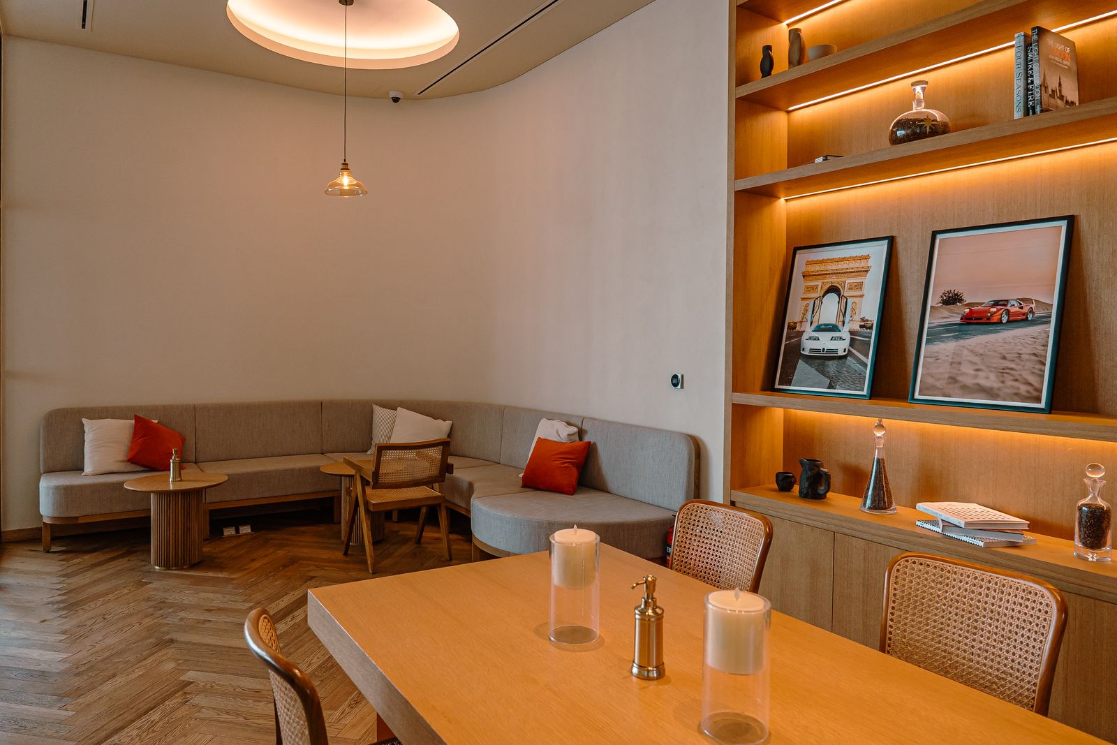 Feature lighting & power