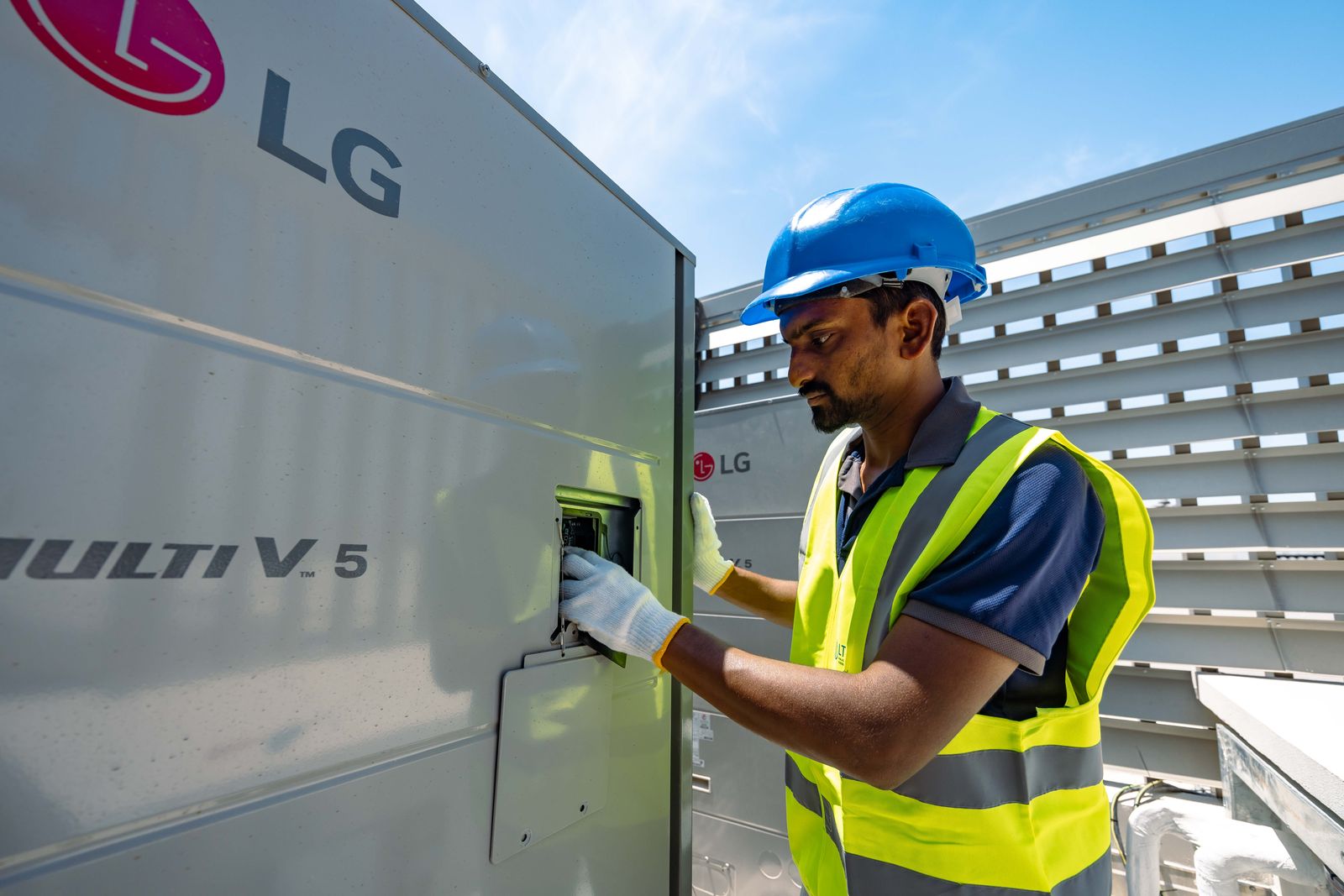 VRF outdoor unit commissioning